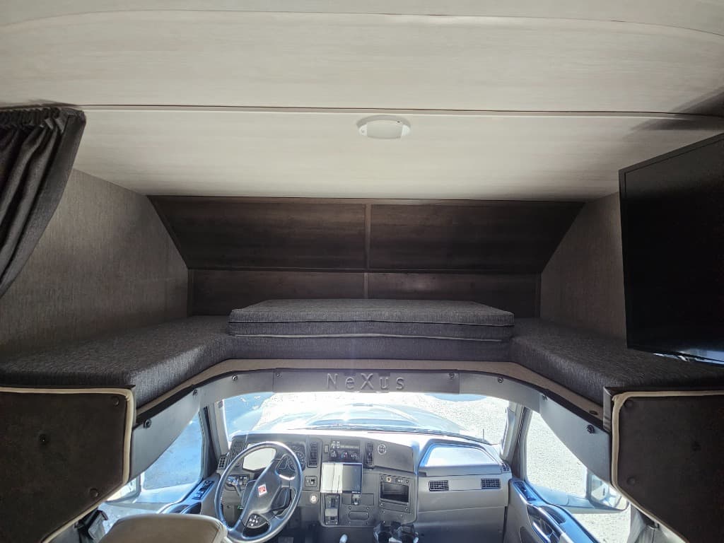 2022 NeXus RV 2022 NeXus RV Wraith - thumbnail 10