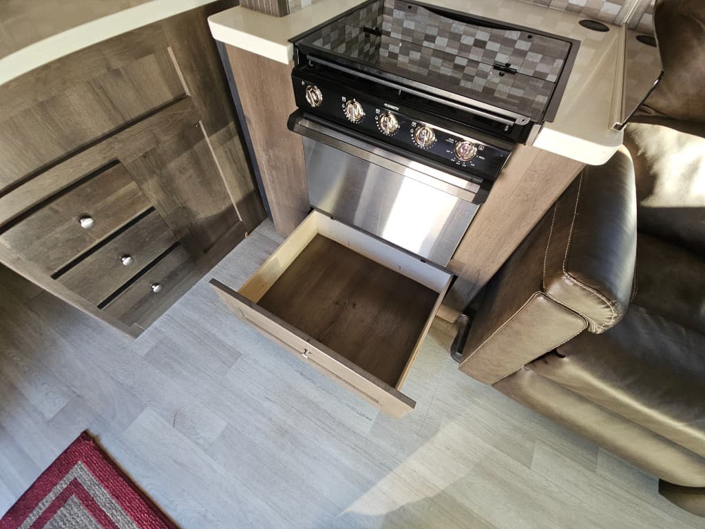 2022 NeXus RV 2022 NeXus RV Wraith - thumbnail 25