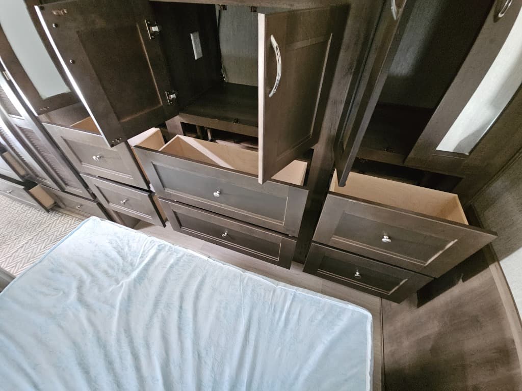 2022 NeXus RV 2022 NeXus RV Wraith - thumbnail 48