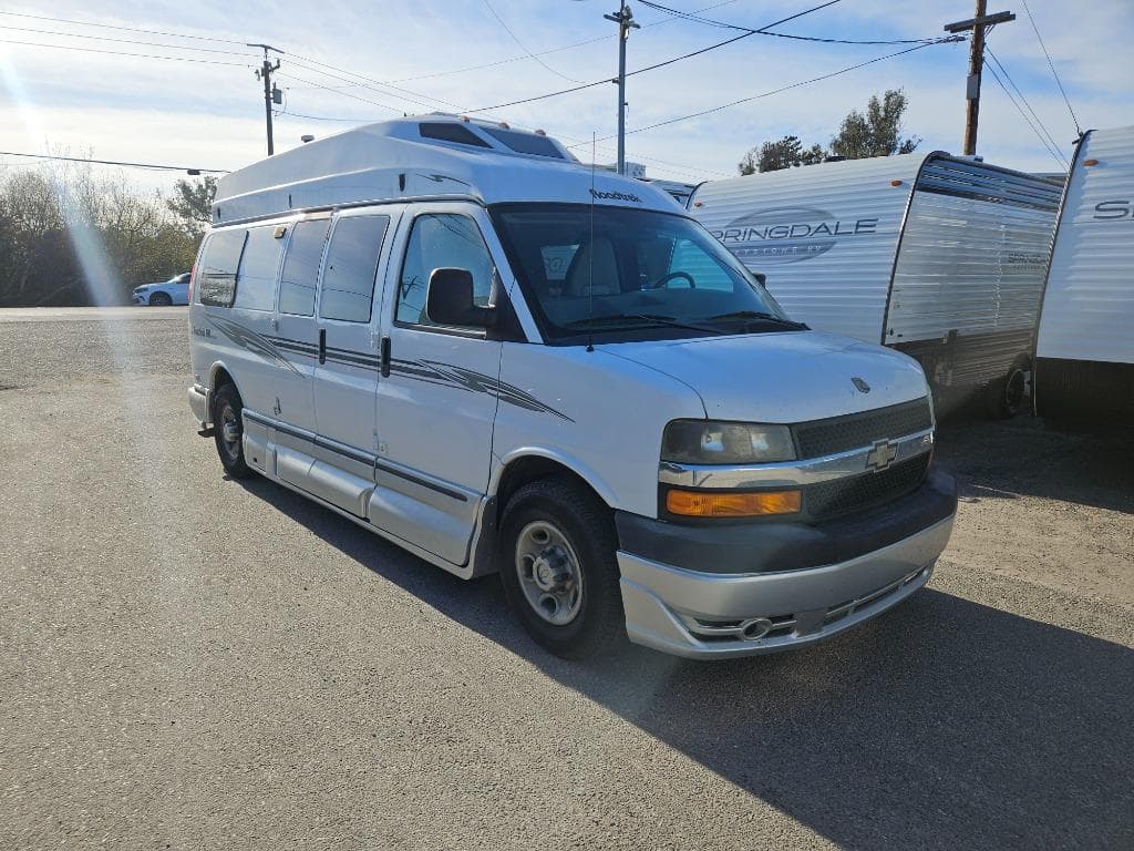 2010 Roadtrek Versatile 190
