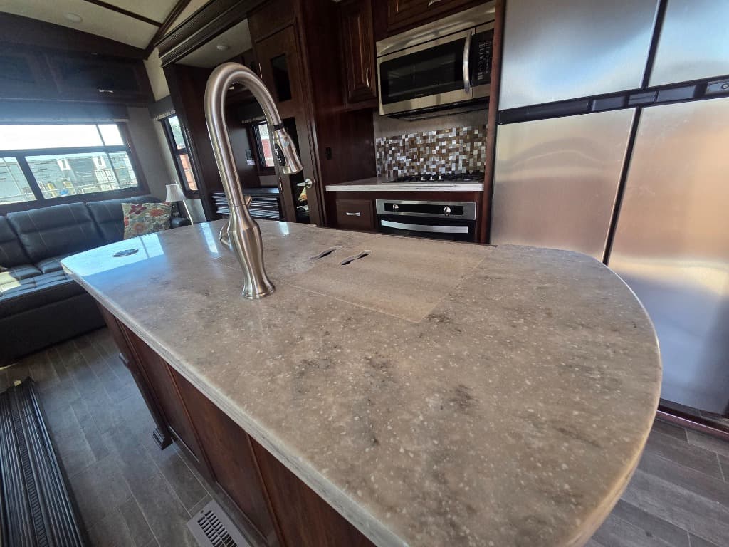 2018 Jayco 2018 Jayco Pinnacle - thumbnail 7