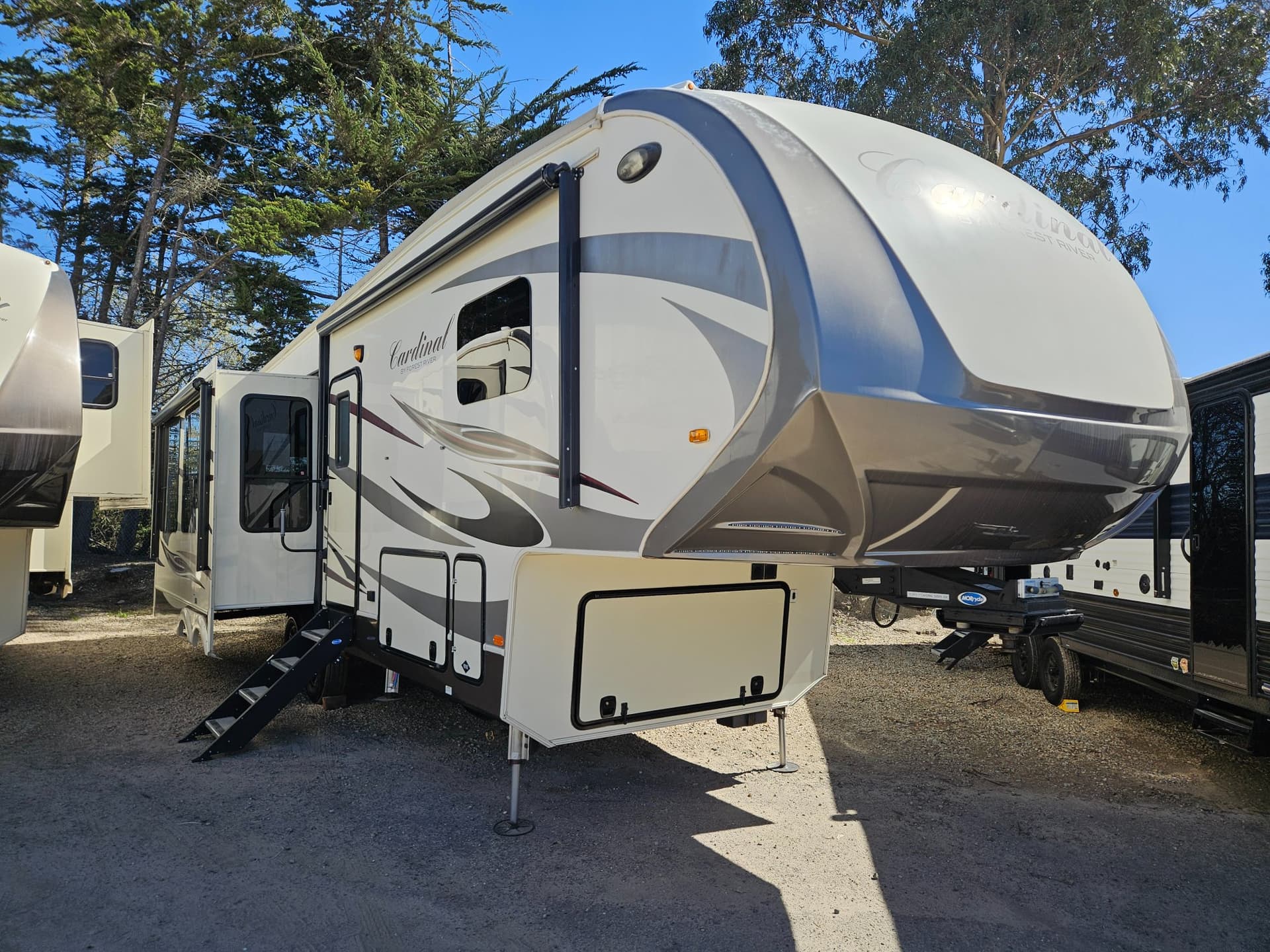 2017 Forest River Cardinal 3250RL