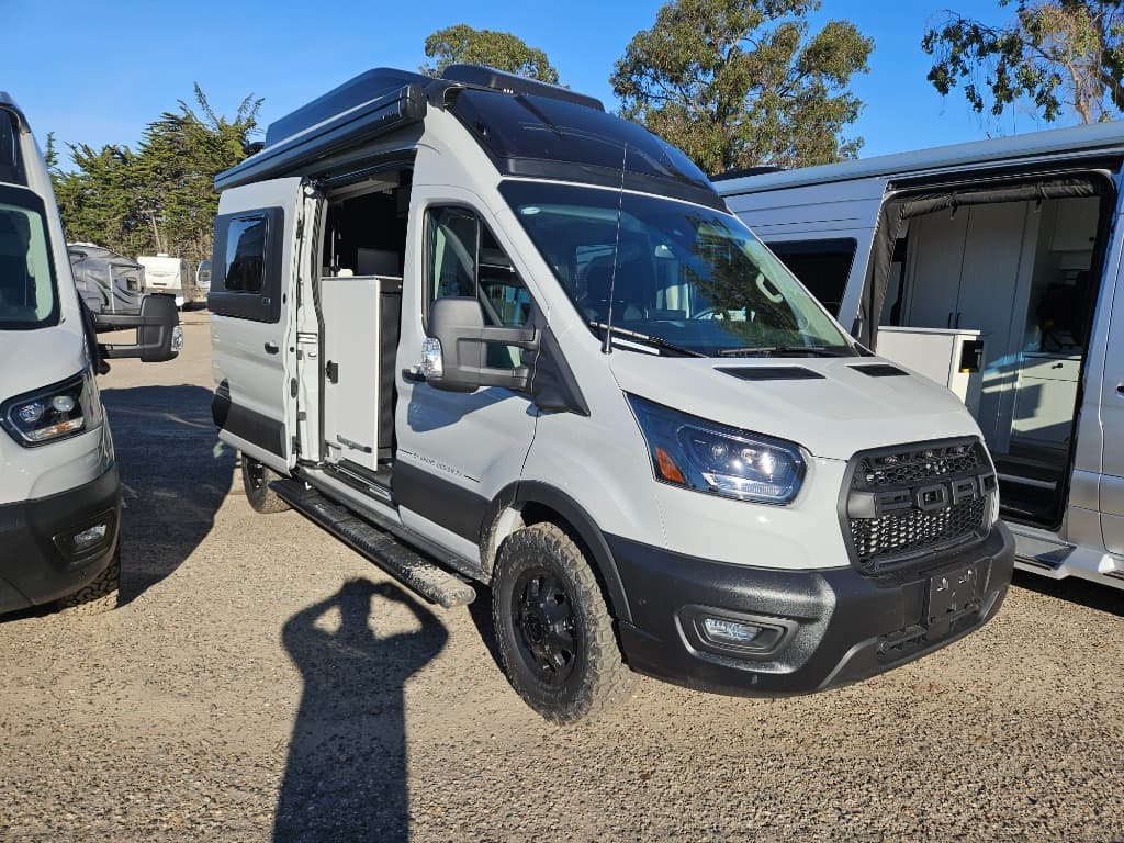 2026 Grand Design Lineage Series Vt LVT1