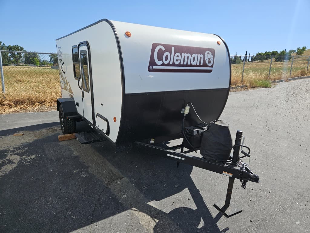 2023 Dutchmen Coleman Rubicon 1200 Series 1400BH