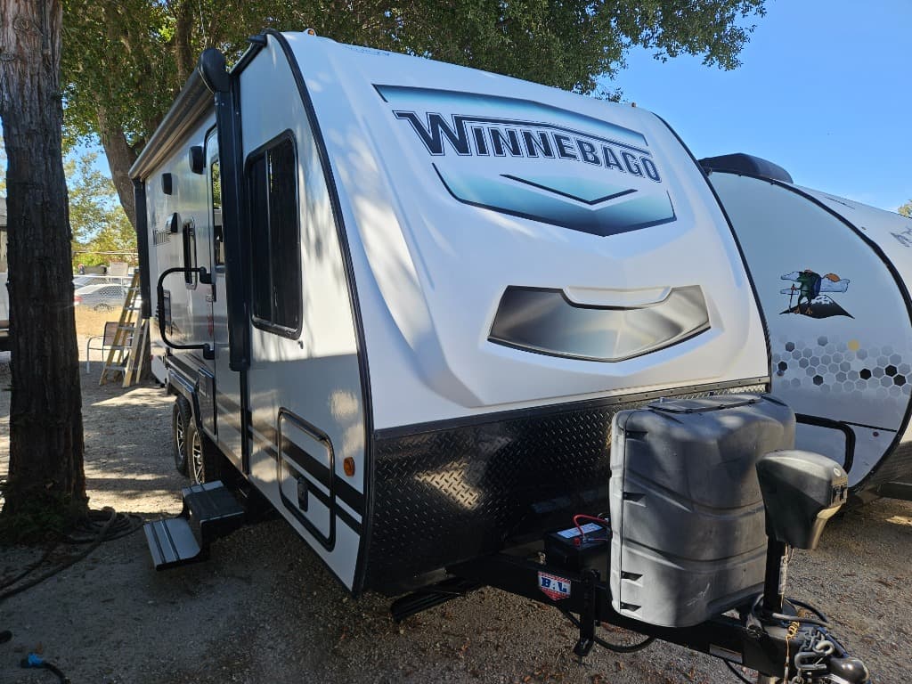 2021 Winnebago Micro Minnie 1800BH