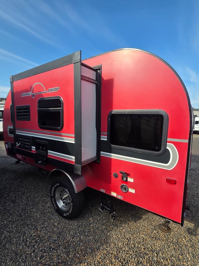 2019 Winnebago Minnie Drop 170K